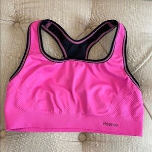 D: Reebok Sports Bra Sz S Hot Pink Racer back Workout top